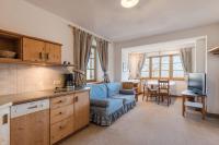 Apartment mit Balkon