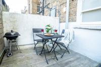 Modern Two Bedroom Apartment in Fulham by Sojo Stay - Ferienwohnung
