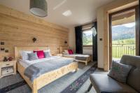 Deluxe Triple Room with Balcony and Mountain View