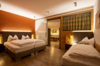 One-Bedroom Apartment with Balcony