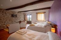Habitación Triple Confort con ducha