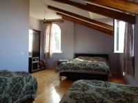 Family Room (4 Adults)