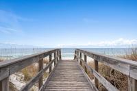 Beachfront Fort Walton Beach Condo with Pool Access! - B&B