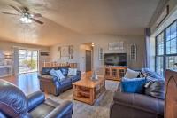 Spacious Omaha House with Deck and Mountain Views! - B&B Omaha