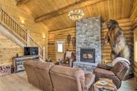 Stunning Mountain Views Livingston Cabin with Deck! - B&B Livingston
