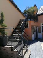 "Le Rooftop de la fontaine" dans cadre verdoyant - B&B