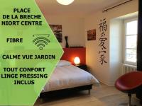 B&B Niort - Le Fuji centre la Brèche wifi calme vue jardin - Bed and Breakfast Niort