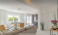 PEDREGALEJO Beach & City Premium 8PAX - Bed and Breakfast Málaga