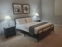 B&B Phoenix - Adventure Short Term Stays - Southgate Ave - Bed and Breakfast Phoenix