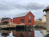 Robinsons Rorbu - located in Bud - B&B Bud