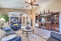 Maricopa Home w/ Swim-Up Bar, Heated Pool & Slide - Ferienwohnung Maricopa