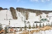 Idyllic Somerset Condo Ski, Hike and Relax! - B&B