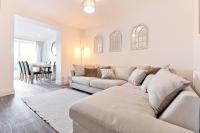 4-Bed - 2 Bath - Off-Road parking - Ideal for Contractors - Chambres d’hôtes Swansea