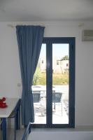 Studio (3 Adults)