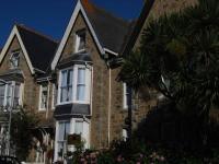 Duporth Guest House - B&B