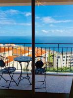 B&B Canico - Canico Penthouse with Sea View - Bed and Breakfast Canico
