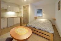 Apartinvest Nieruchomości Wrzosowa - B&B