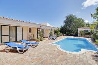 B&B Santa Bárbara de Nexe - Algarve Country Villa With Pool by Homing - Bed and Breakfast Santa Bárbara de Nexe