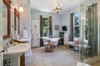 Camera Queen con Vasca Idromassaggio