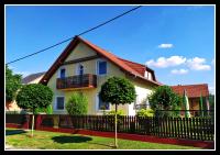 Somogyi Apartman - B&B Balatonkeresztúr
