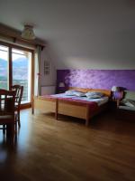 Studio mit Balkon