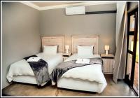 Zweibettzimmer mit Bad