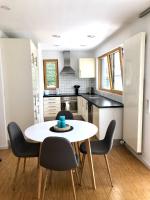 Exklusive Ferienwohnung m. Terrasse, ruhig gelegen - B&B Pfullingen