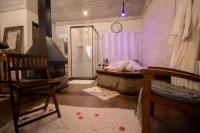 Queen Room with Spa Bath