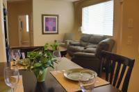 Luxurious Condo at the Springs by Cool Properties - Bed and Breakfast