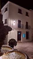 Casa Rural Plaza Santa Ana - B&B