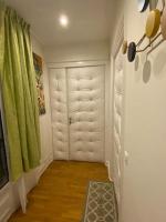 Premium studio 2 minutes walk from Champs-Elysees - B&B