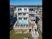 Beach Landing - B&B