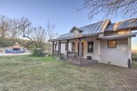 B&B Castroville - The Little Alsatian House 18 Miles to San Antonio - Bed and Breakfast Castroville