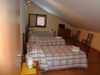 Dreibettzimmer mit eigenem Bad