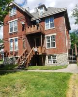 Fresh Modern Industrial split level - Bed and Breakfast