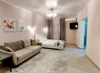 1 кк люкс лофт студия - B&B