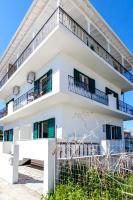 Ligia Waterfront Apartments - Chambres d’hôtes