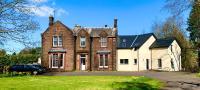 B&B Dumfries - Stewart Hall - Bed and Breakfast Dumfries