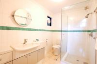 Three-Bedroom Two-Bathroom Villa 16