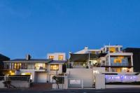 B&B Bloubergstrand - Blaauw Village Guest House - Bed and Breakfast Bloubergstrand