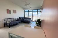 Beacon Suites with Infinity Pool at Georgetown by WL - Ferienwohnung George Town