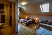 Habitación Triple con vistas a la montaña