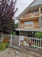 Májusfa - B&B