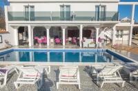 Holiday Home "PANORAMA-SPORT" POOL&BAR - Chambres d’hôtes Velika Čista