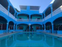 Toro Blanco - B&B Playas del Coco