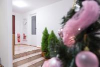 Camera Doppia con Letti Singoli e Bagno in Comune