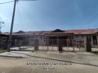 AYUNI HOMESTAY KUALA BESUT TERENGGANU - Chambres d’hôtes Kuala Besut