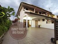 Chill and Traditional House in Bercham Ipoh - Chambres d’hôtes