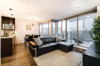 King Bed in downtown so Cozy spacious with spa-like washroom parking wifi Hotel amenities - B&B Vancouver