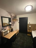 Einzelzimmer mit Balkon